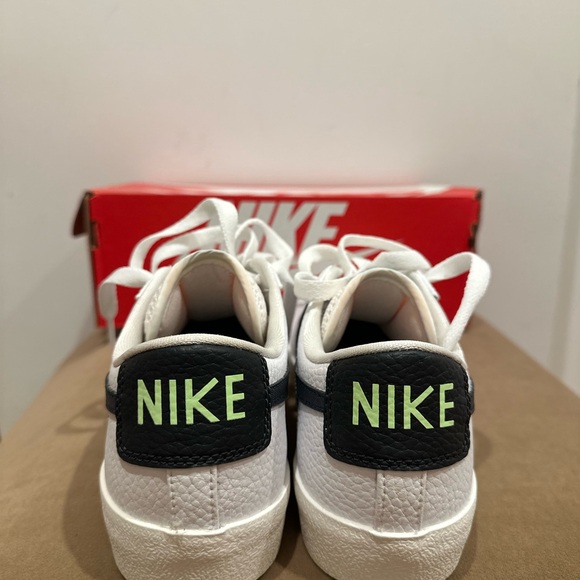 NIB NIKE BLAZER LOW '77 GS (6.5Y) - Picture 5 of 8